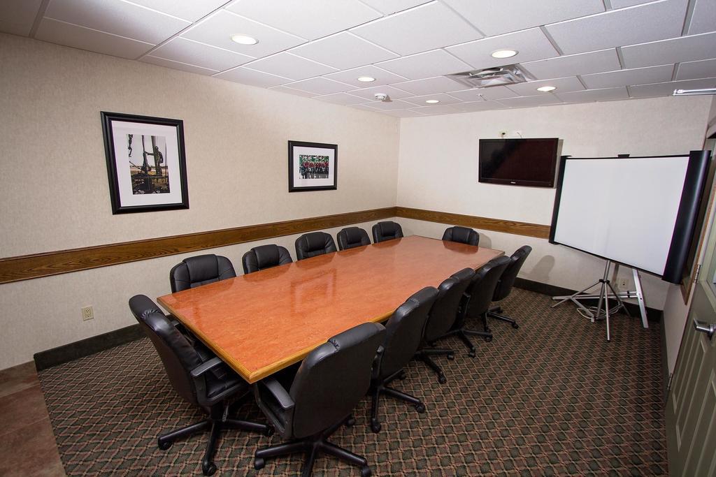 Service Plus Inns & Suites Drayton Valley Exterior photo