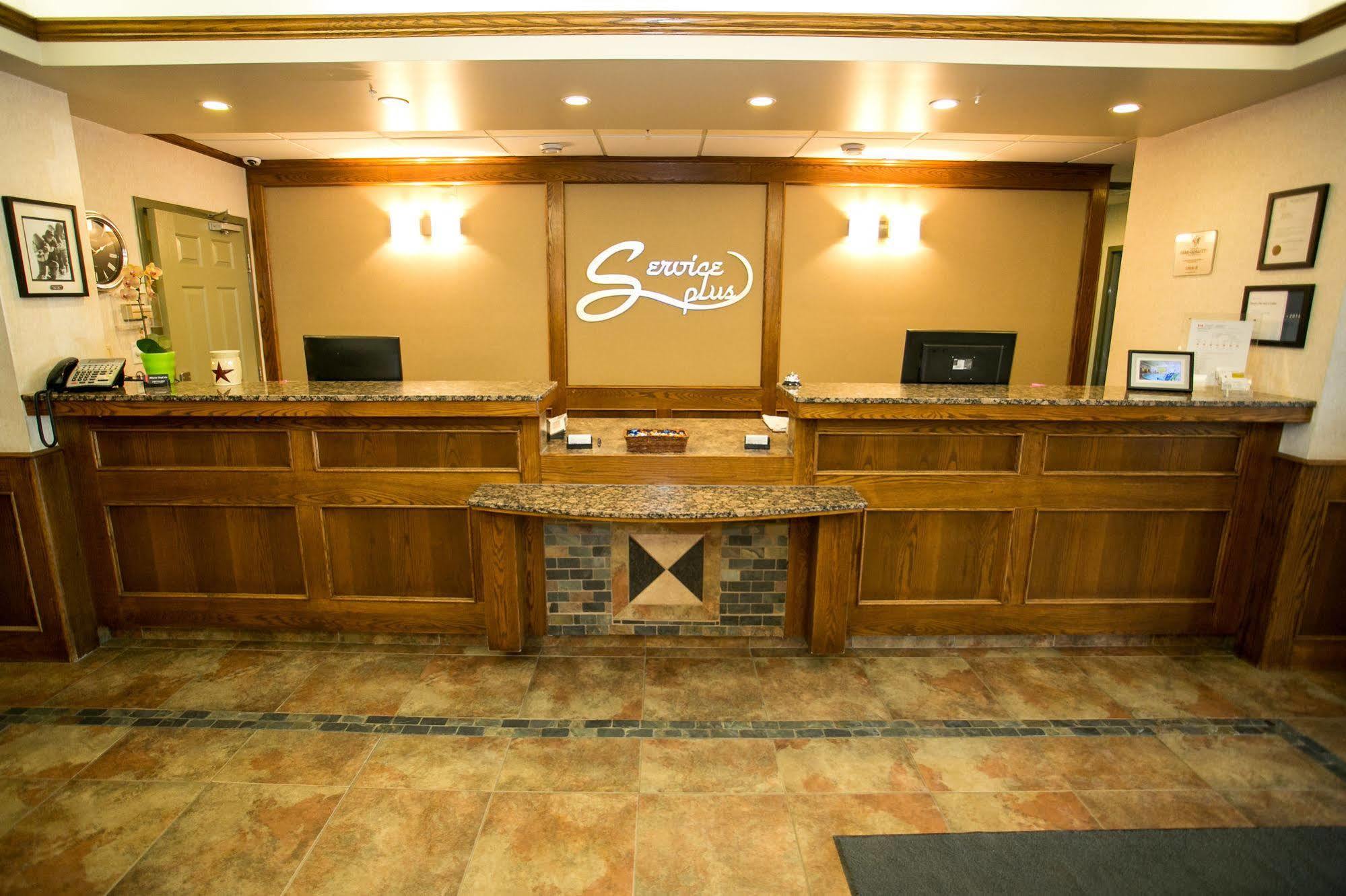 Service Plus Inns & Suites Drayton Valley Exterior photo